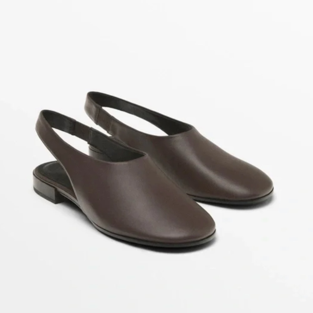 Massimo Dutti Brown Leather Flats. Made of soft sheepskin. Round toe. (US 7)